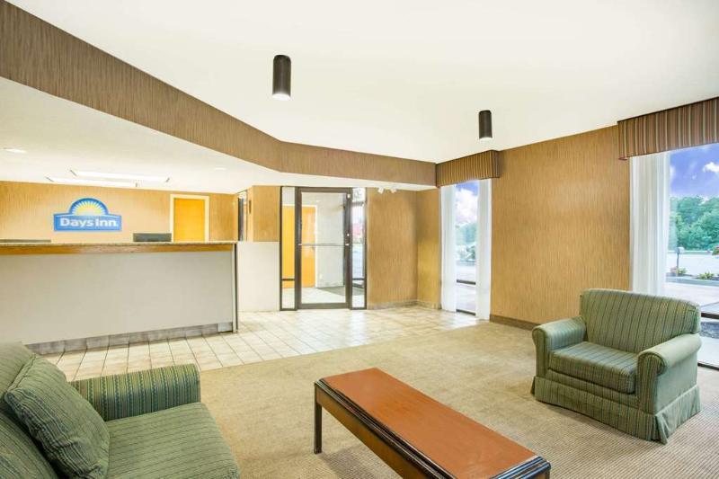 Days Inn By Wyndham Clinton - Laurens I-26 Екстериор снимка