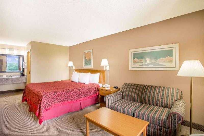 Days Inn By Wyndham Clinton - Laurens I-26 Екстериор снимка